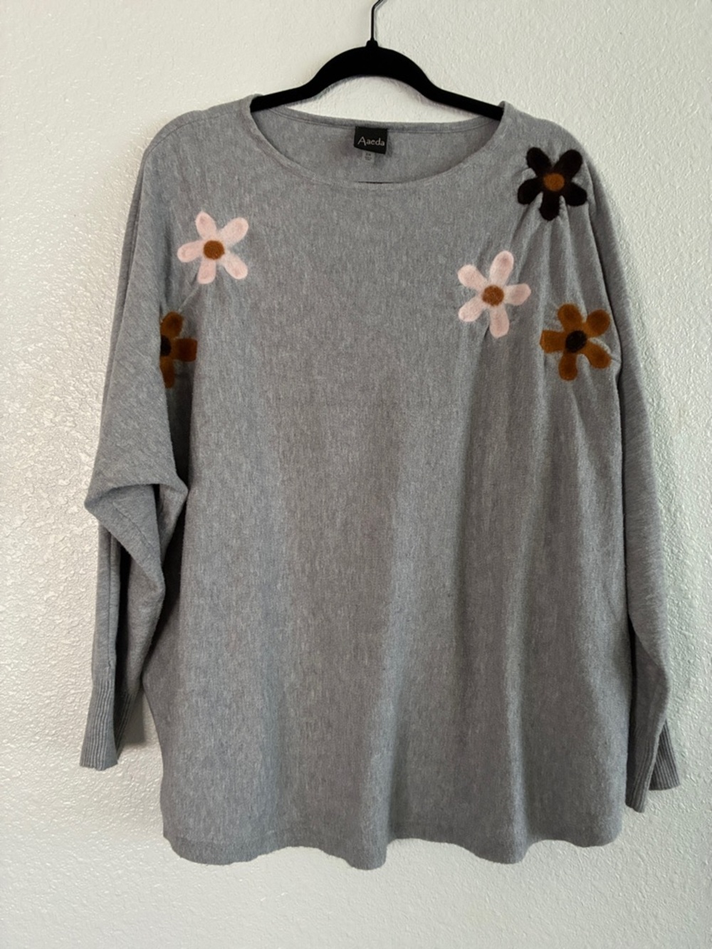 Aaeda Gray Floral Appliqué Sweater